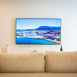 Lejlighed Cozy 4br • Sea Views • Port • Wifi • A/c *
